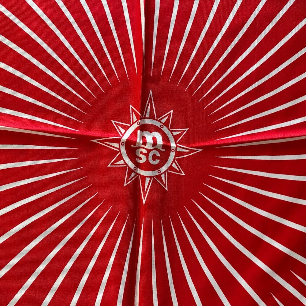 Women's‎ red scarf